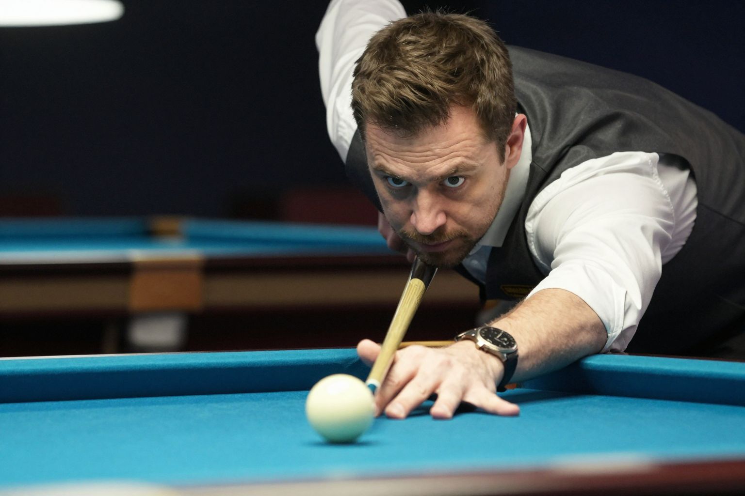 Elakadt golyó álomban a belső akadályokra utal, melyek megoldásra várnak a lelked mélyén.