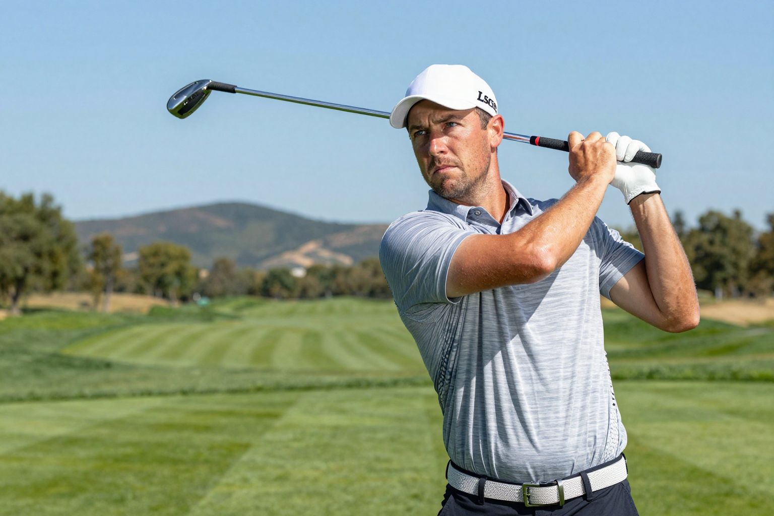 A versenyen játszás álma a belső küzdelmek tükre, hol a szívverés és a teljesítmény vágya egyesül.